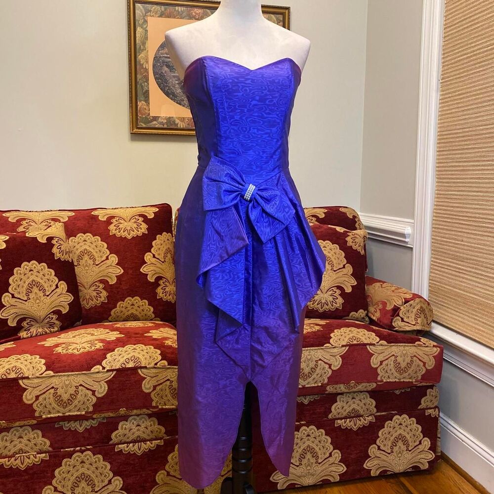 Vintage 80s Purple ombré  strapless dress with oversized bow